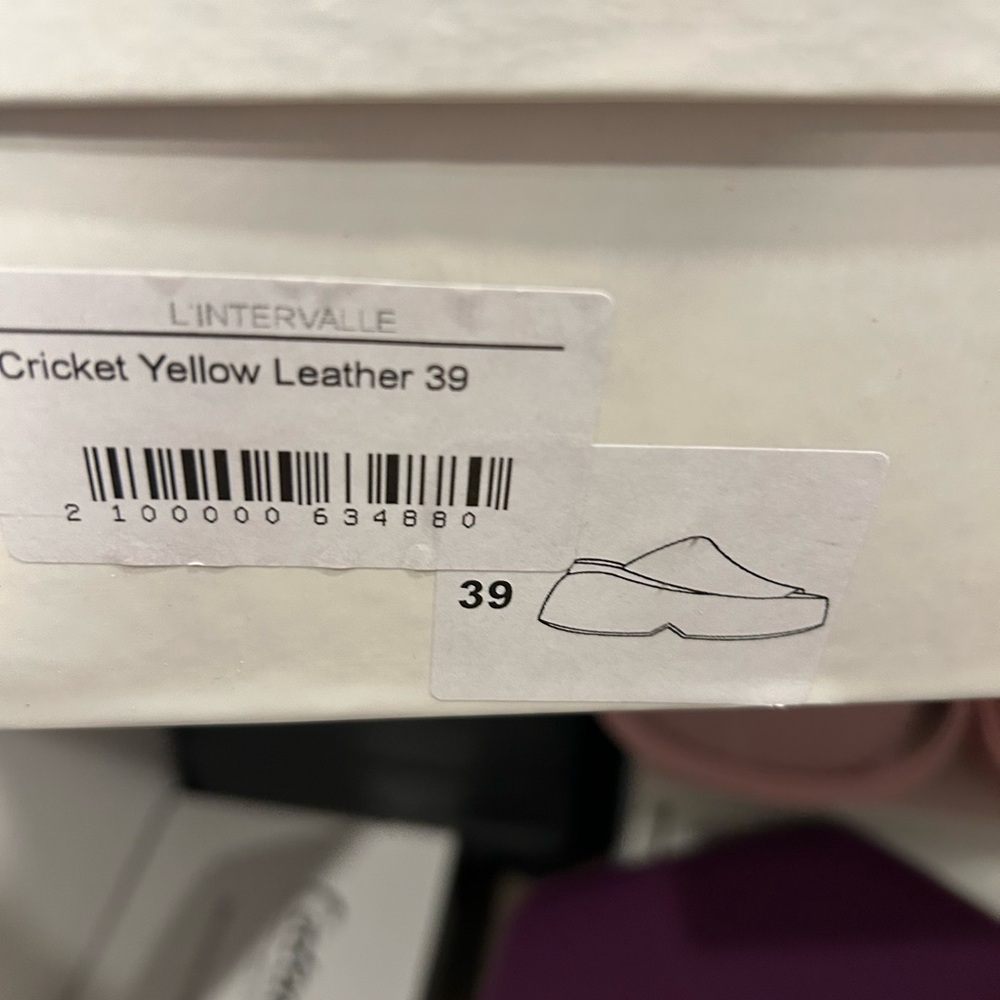 L'INTERVALLE Yellow Platform Sandals - Picture 4 of 4